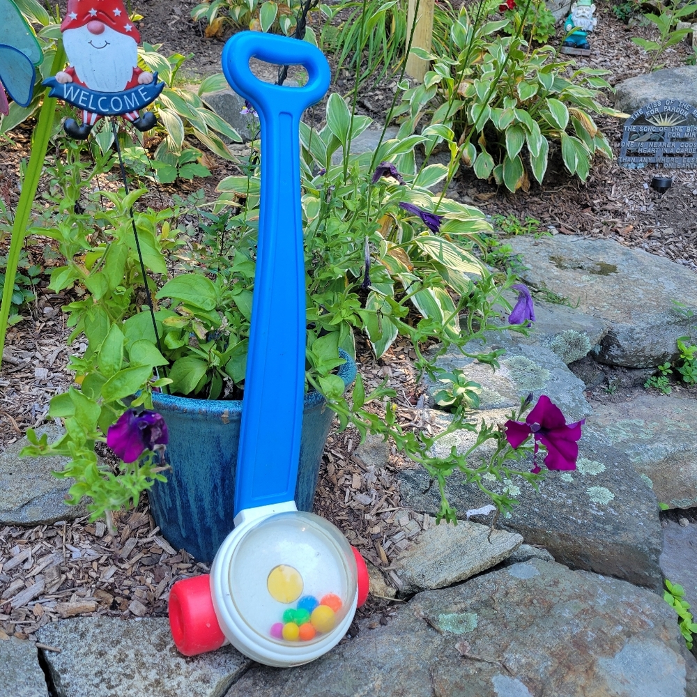 Toddlers "Corn Popper" Walk Along Noisy Toy.